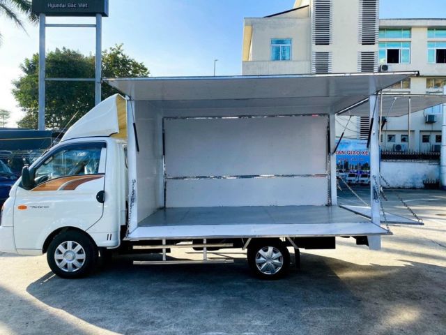 xe tai ban hang luu dong 1 - Hyundai Bắc Việt